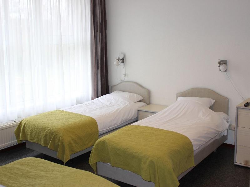 Hotel De Klok image