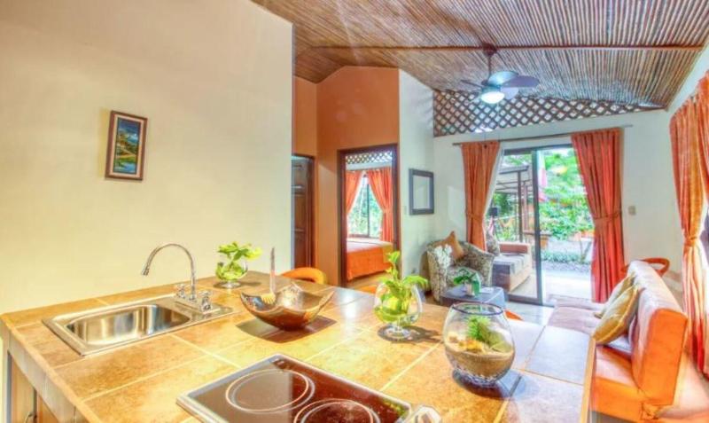 San Rafael Boutique image
