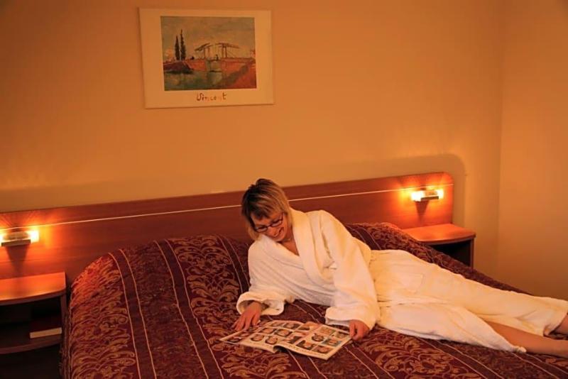 Hotel De Harmonie image