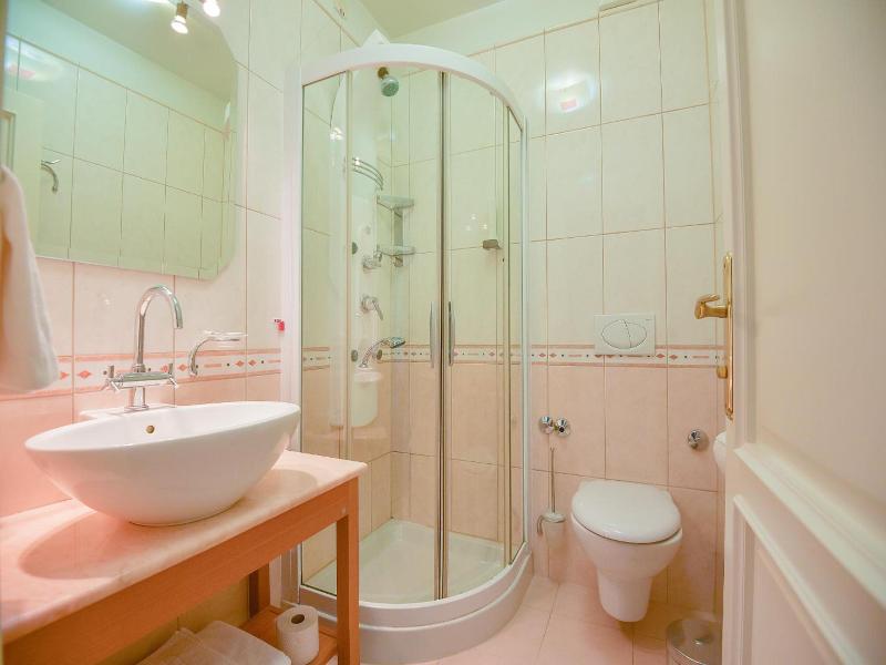 Hotel Draga Di Lovrana image