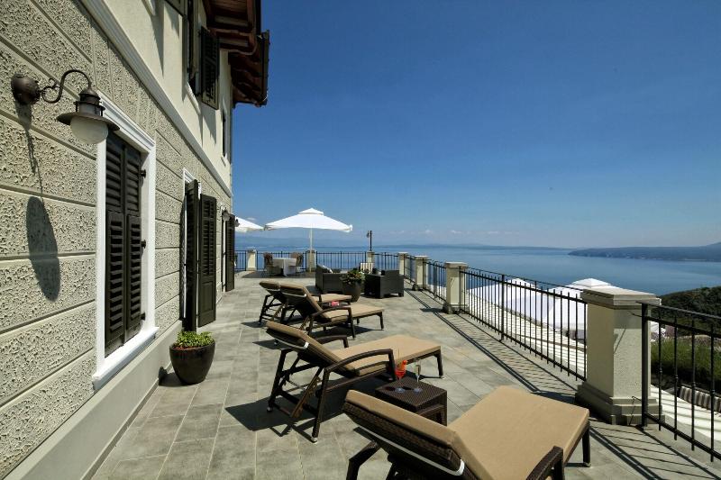 Hotel Draga Di Lovrana image