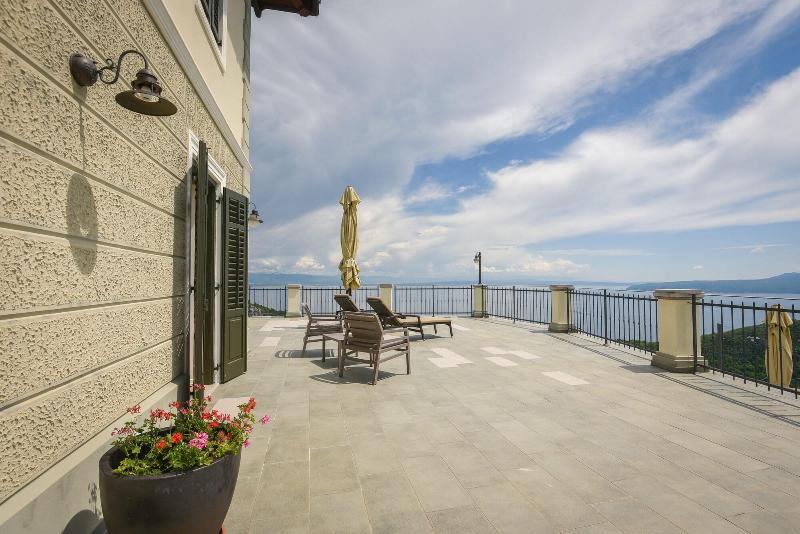 Hotel Draga Di Lovrana image