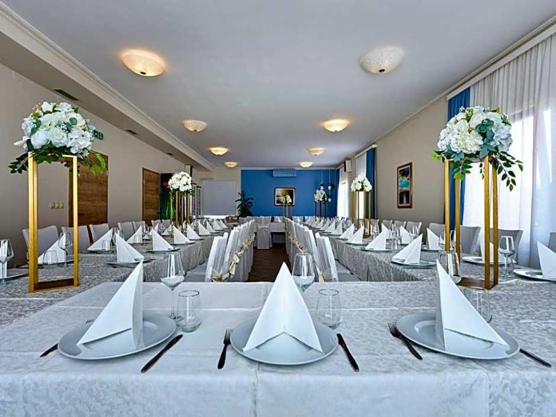 Hotel Phoenix image