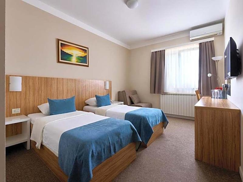 Hotel Phoenix image