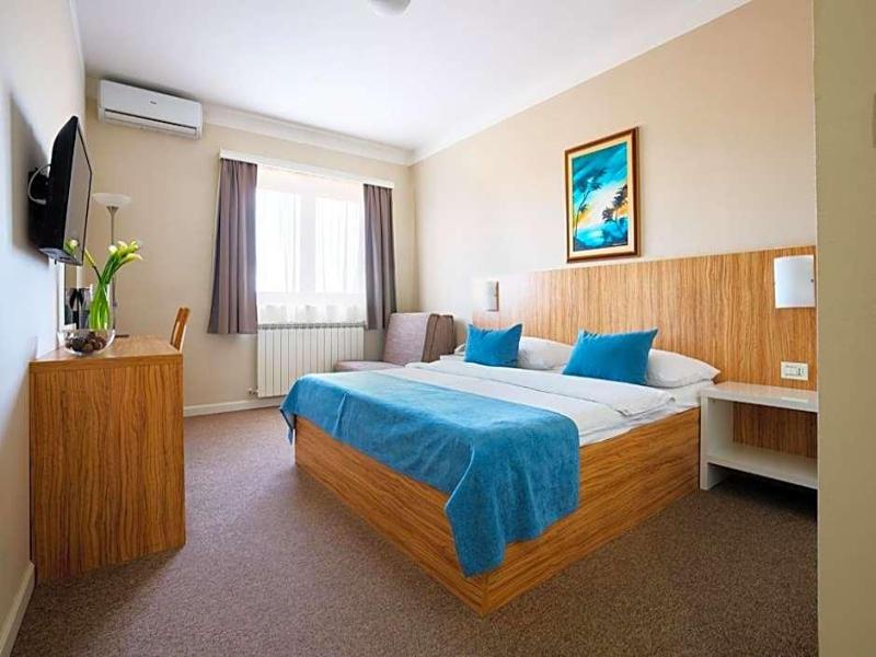 Hotel Phoenix image
