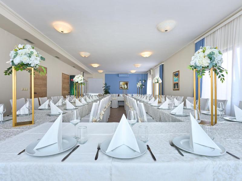 Hotel Phoenix image