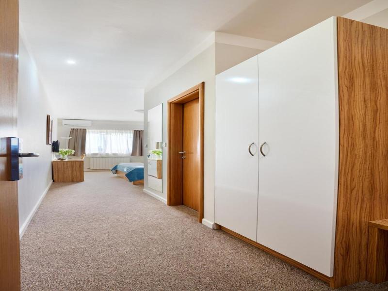Hotel Phoenix image