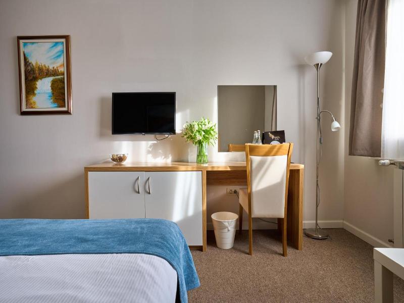 Hotel Phoenix image