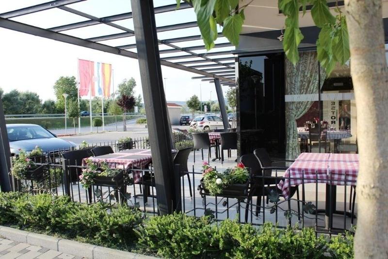 Hotel Narenta image