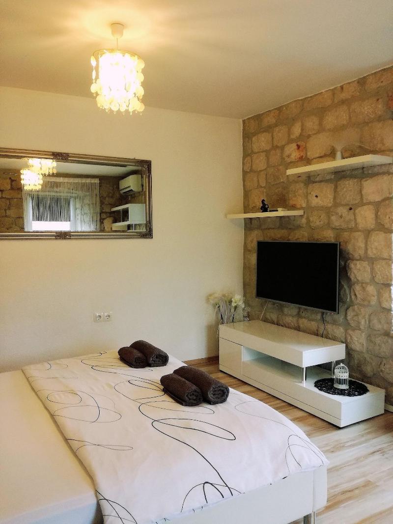 House Klaudija image