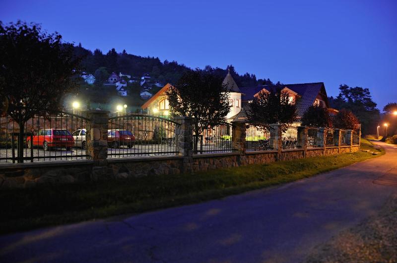 Hotel na Zámečku image