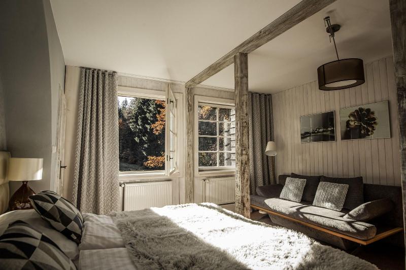 Hotel & Garden U Holubů image
