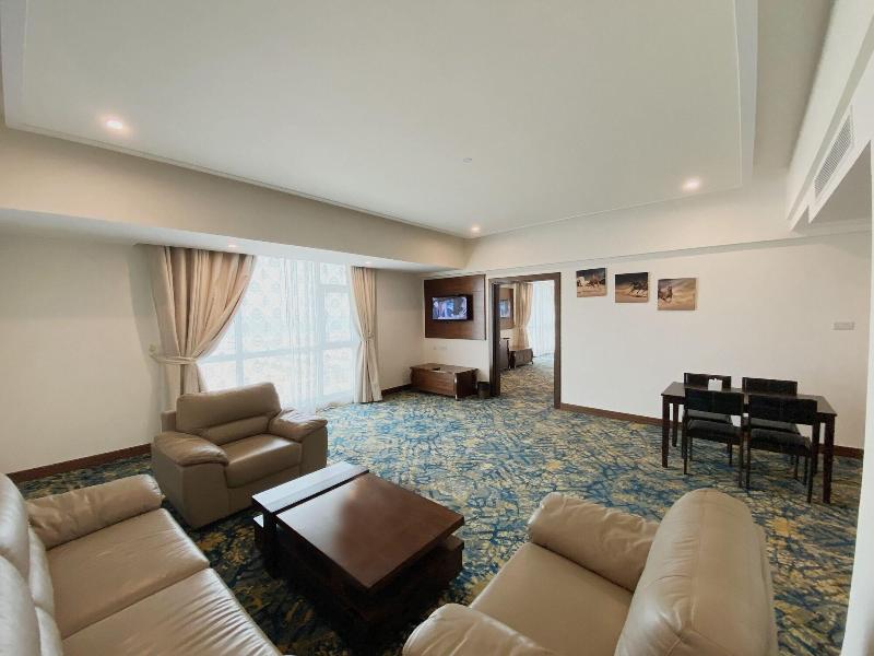 Surgrand Hotel image
