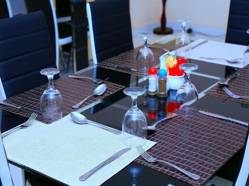 Al Sadarah Hotel Apartments image