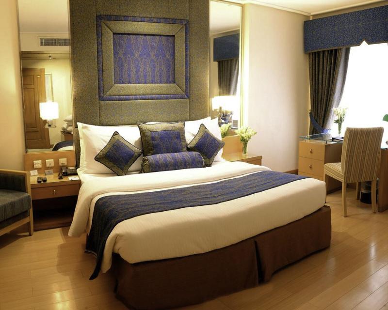 Parklane Hotel  image