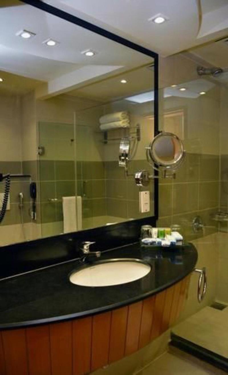 Parklane Hotel  image