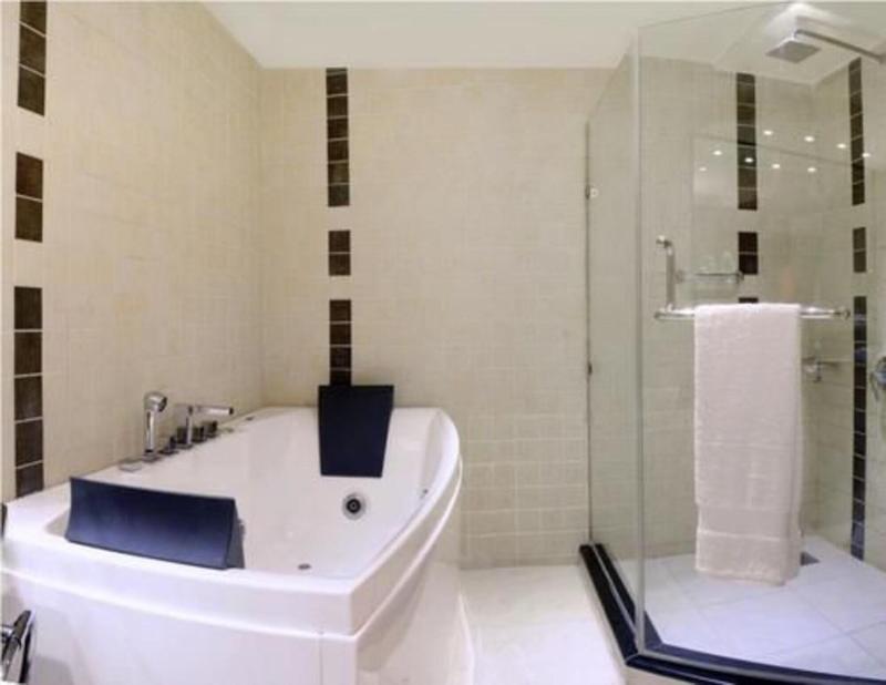 Parklane Hotel  image