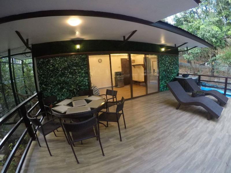 Zoobic Glampz- Subic — photo 3