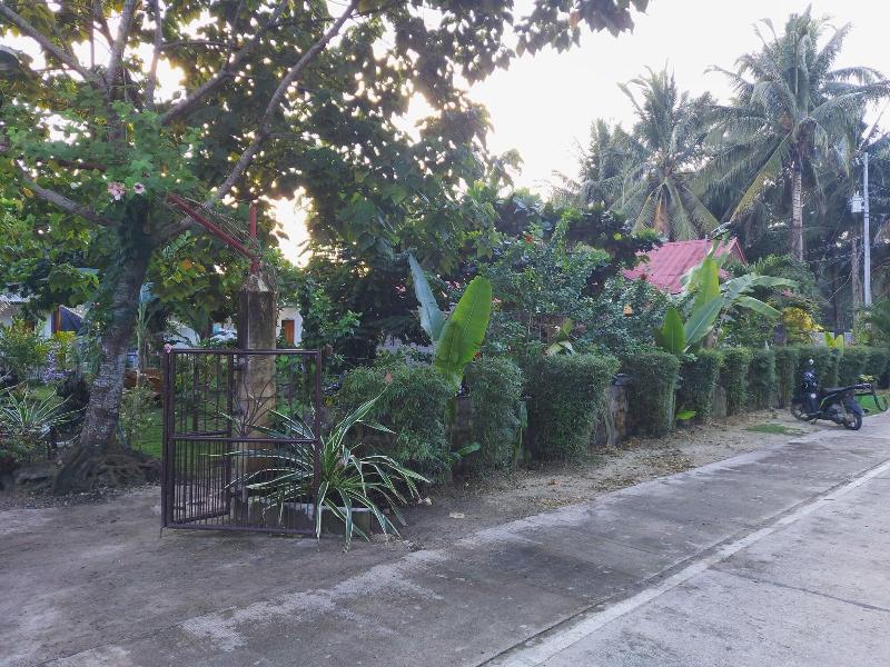 Gardenview Homestay Siargao image