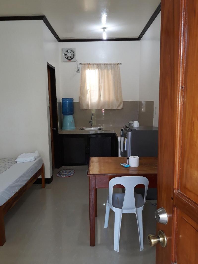 Gardenview Homestay Siargao image