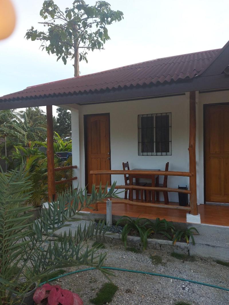 Gardenview Homestay Siargao image