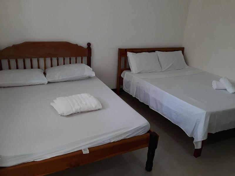 Gardenview Homestay Siargao image