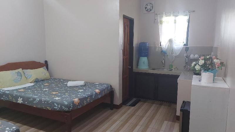 Gardenview Homestay Siargao image
