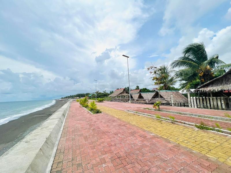 Precia Villavert Beach Resort