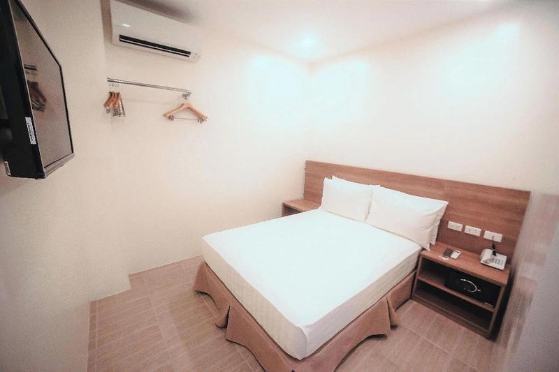 Trip Inn image