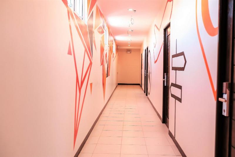 Trip Inn image