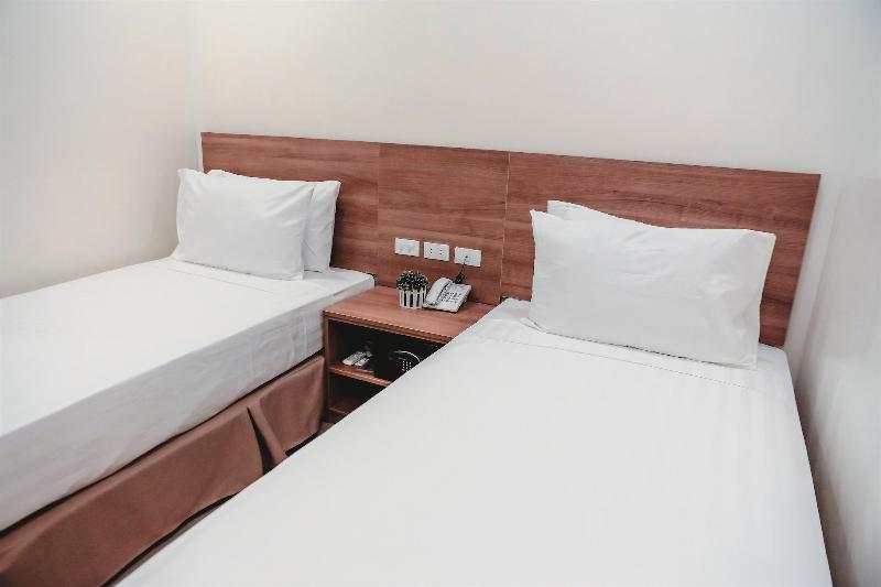 Trip Inn image