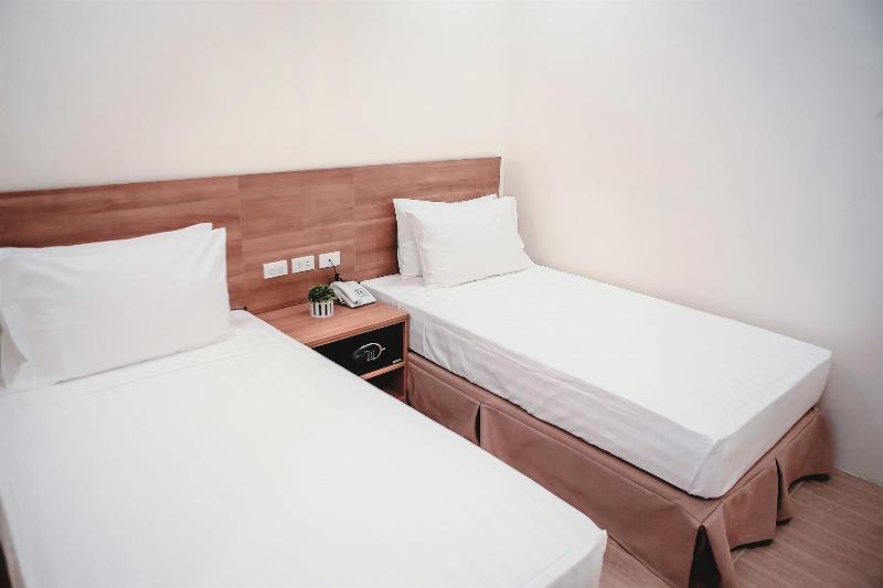 Trip Inn image