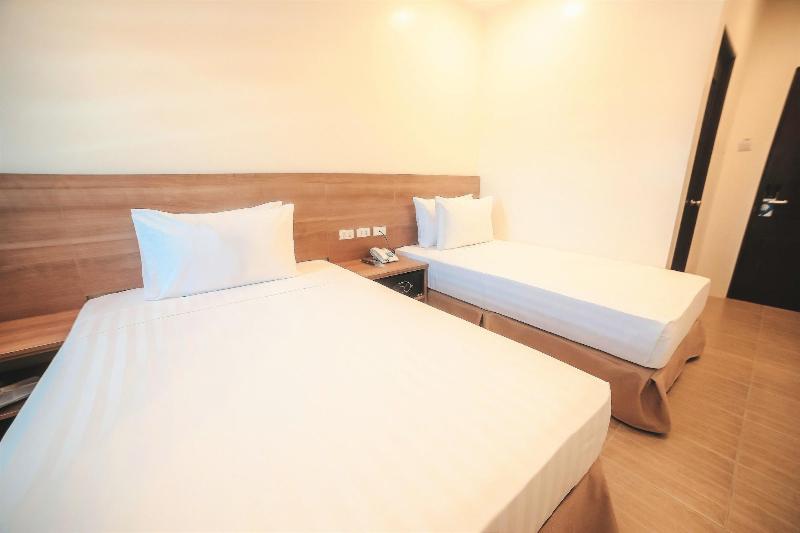 Trip Inn image