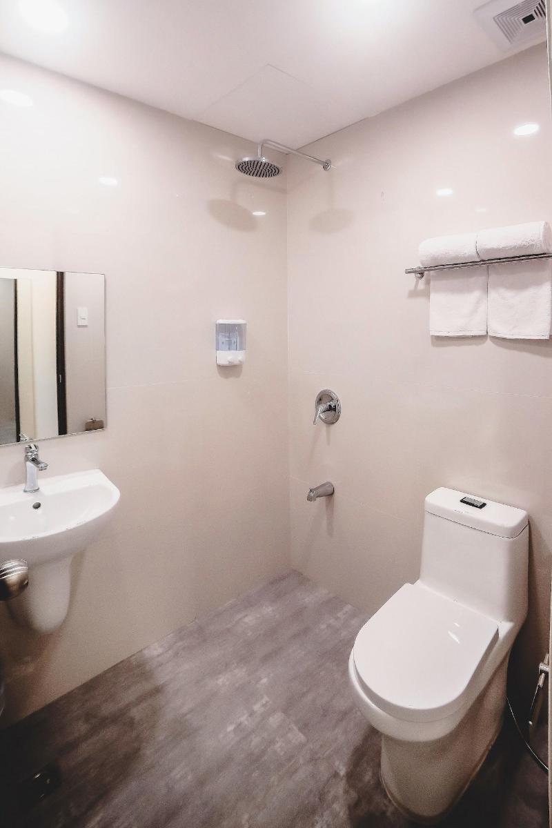 Trip Inn image