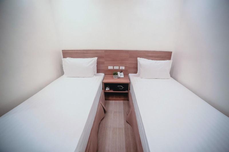 Trip Inn image