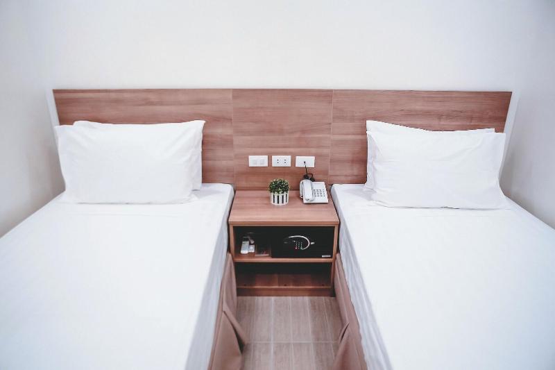 Trip Inn image