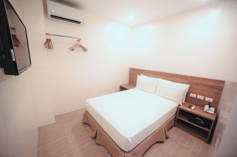 Trip Inn image