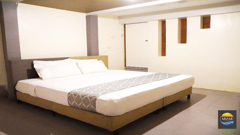 Miami Heat Beach Resort image