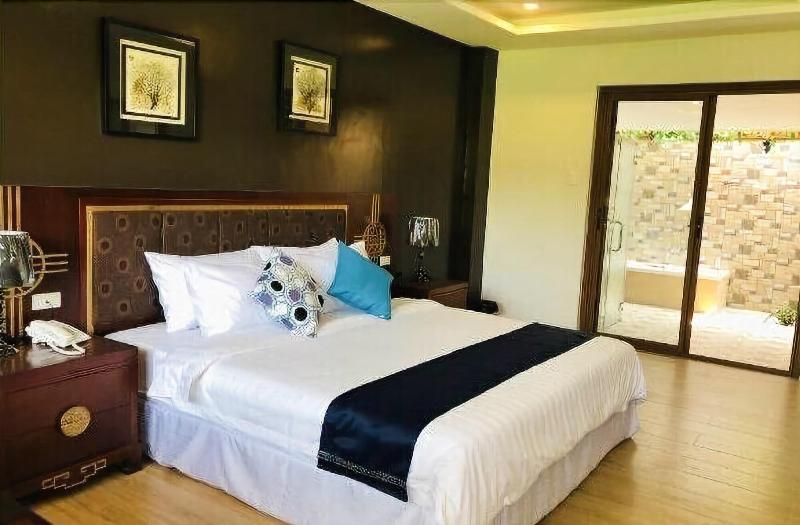 Marand Beach Resort image