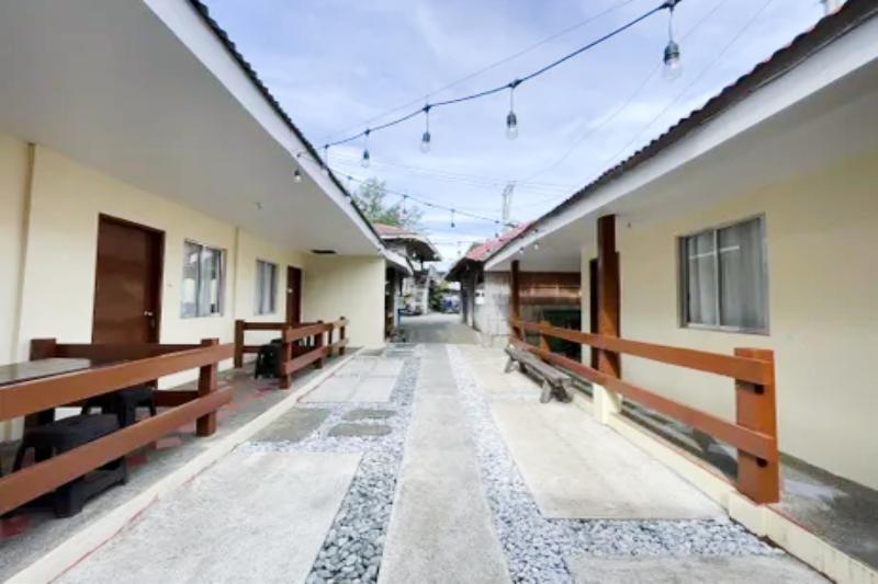 Jamjen's Lodge image