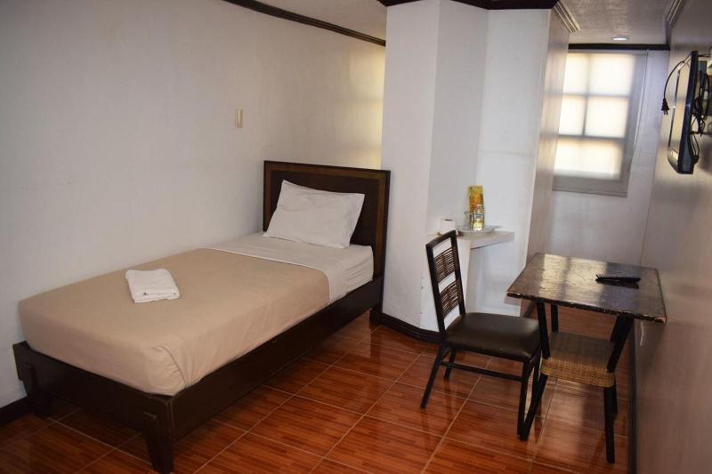 The Hotel Amancio Santiago City — photo 5