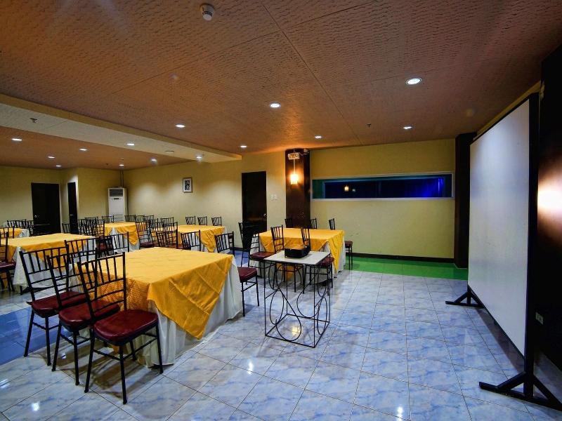 Ninong's Hotel image
