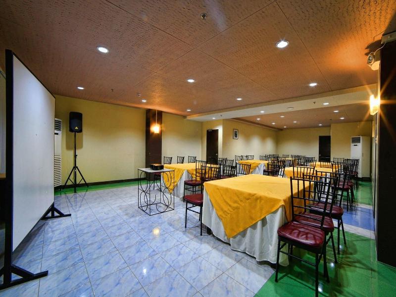 Ninong's Hotel image
