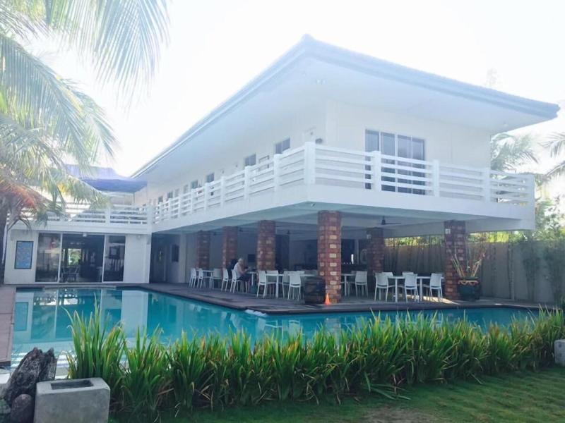 Brizo Hotel And Beach Resort image