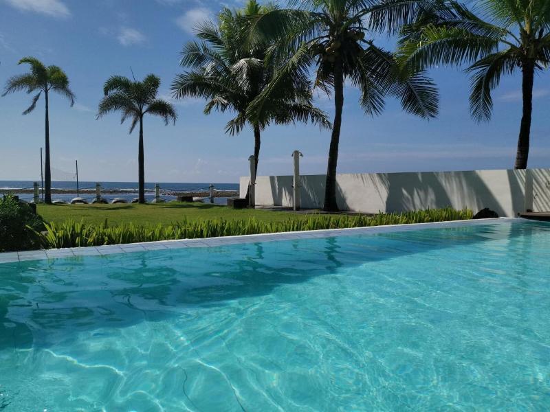 Brizo Hotel And Beach Resort image