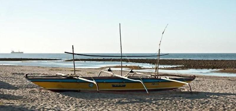 Brizo Hotel And Beach Resort image