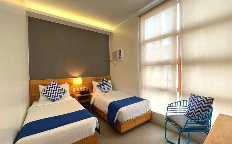 Bay's Inn image