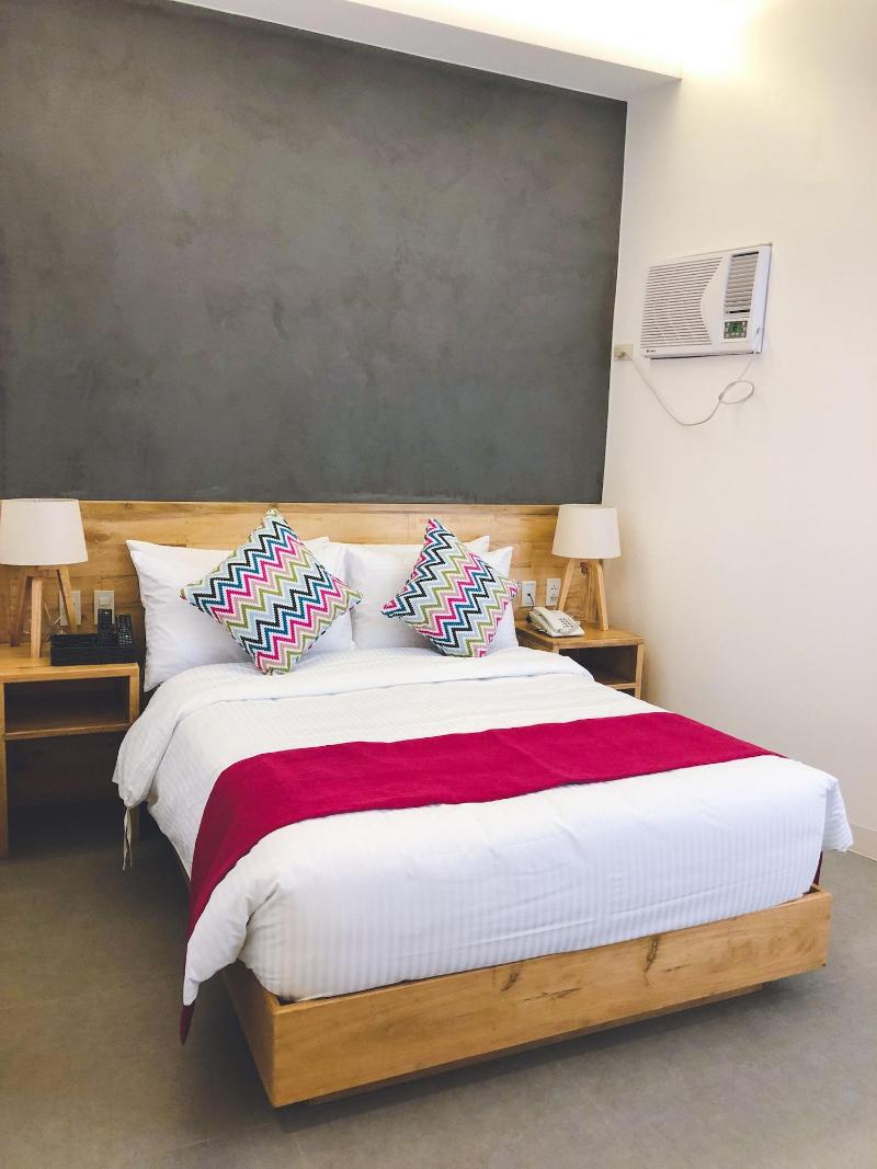 Bay's Inn image