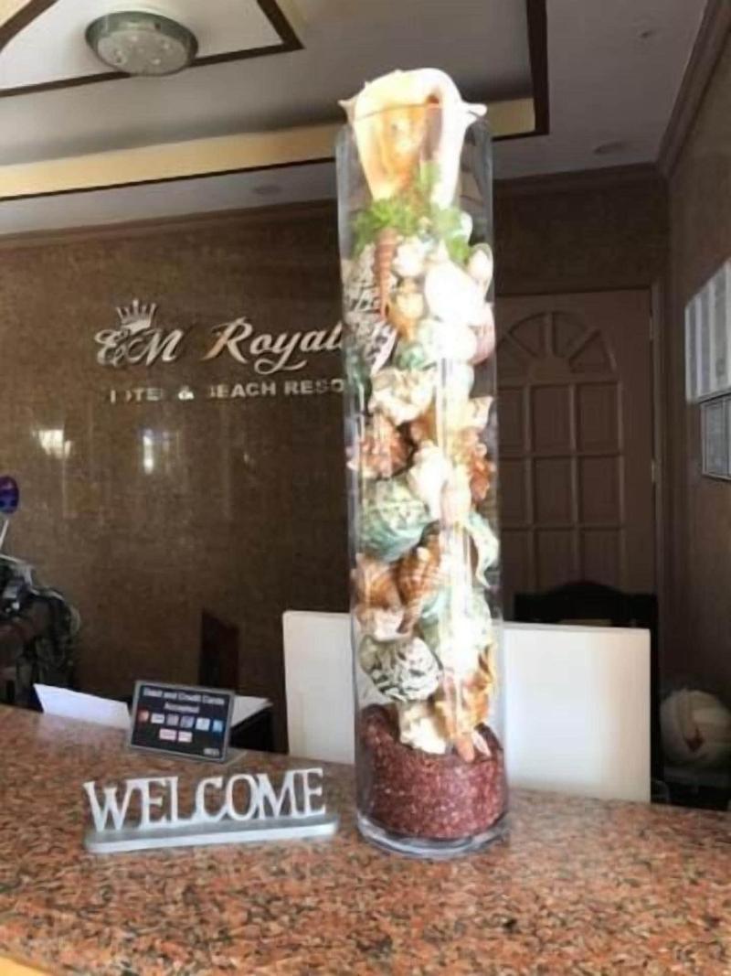 EM Royalle Hotel & Beach Resort image