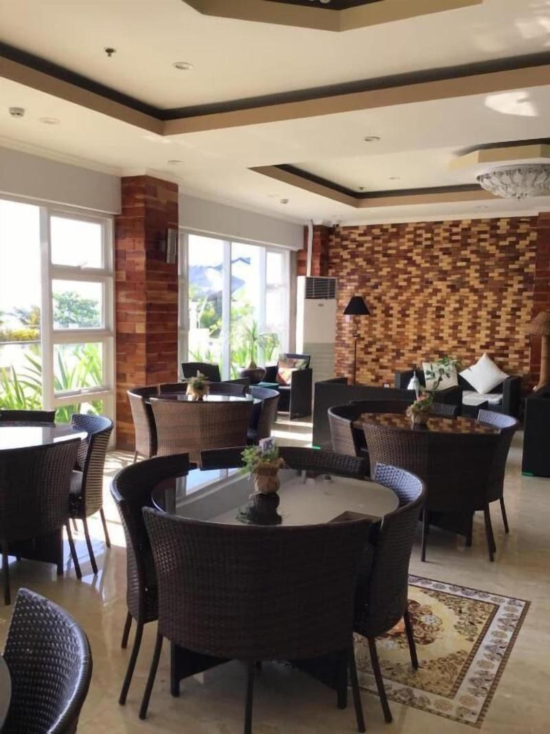 EM Royalle Hotel & Beach Resort image